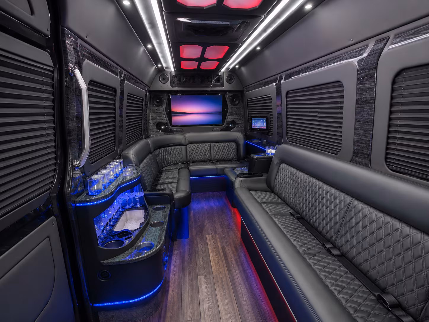 find the perfect transportation for your next airport transfer 5