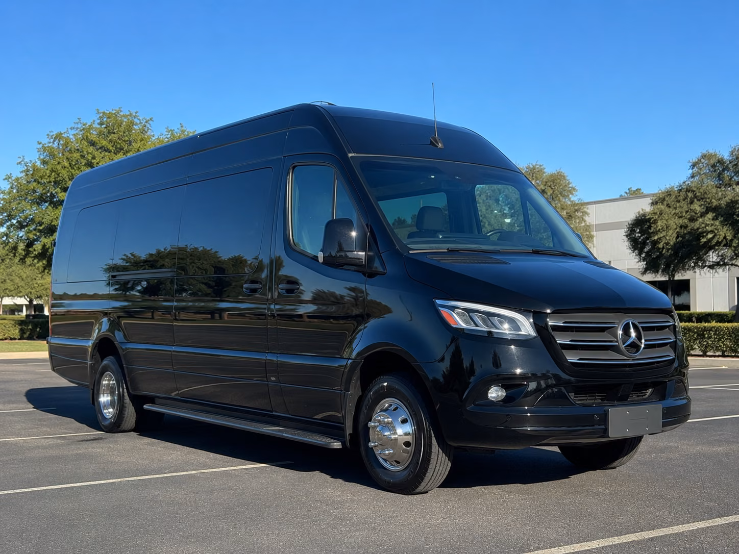 find the perfect transportation for your next wedding 5