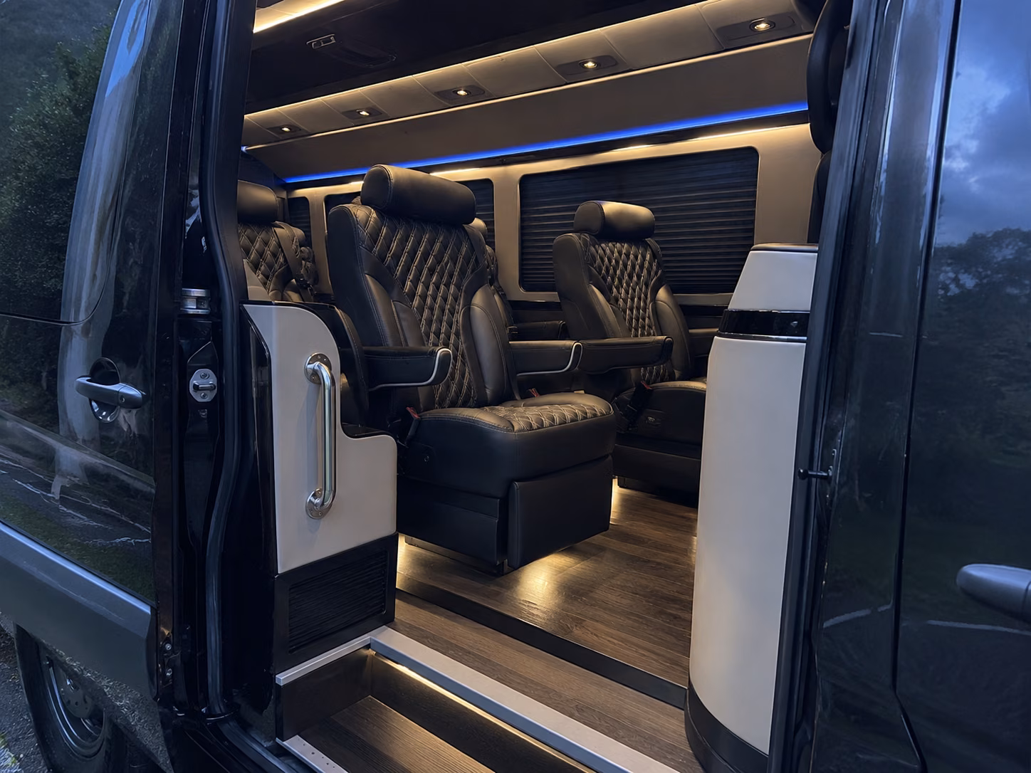 find the perfect transportation for your next wine tour 1